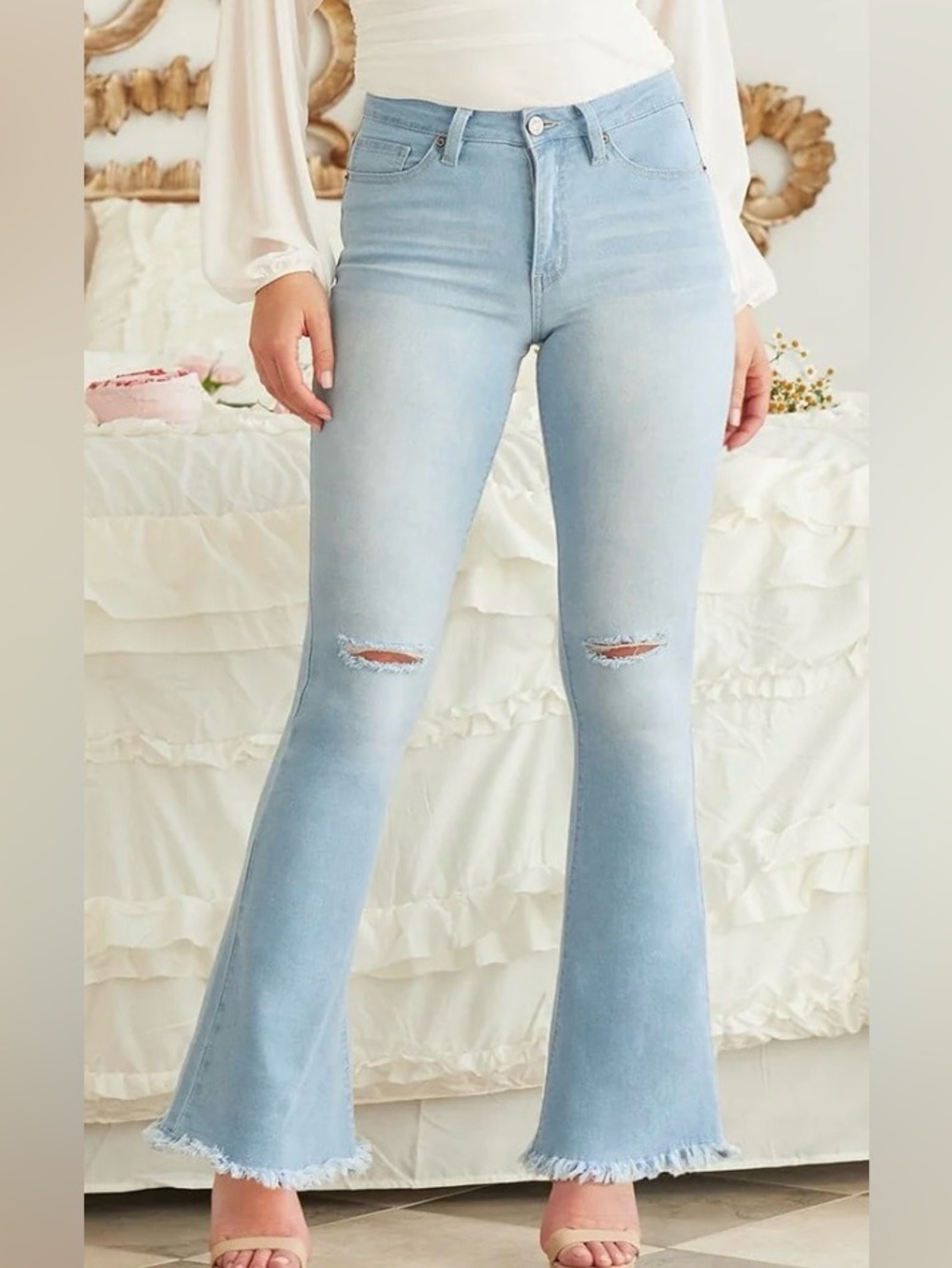 YMI Light Wash Distressed Flare Jeans‎ Womens 11 30 Y2K Frayed Hem Denim